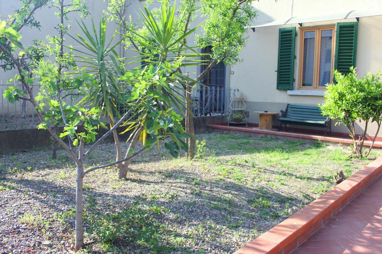 L' Oasi Del Cervo - Casa Con Giardino E Posto Auto, Uscita Autostrada A11 Villa Florenţa Exterior foto